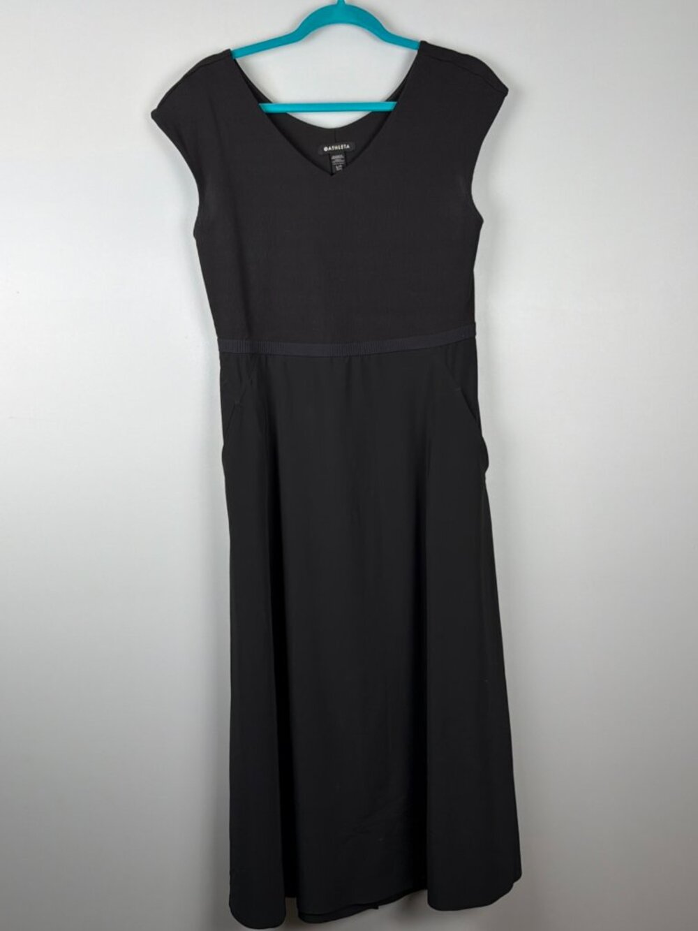 Athleta Ryder Midi Dress Women L Black Travel Stretch Beach Resort Vacation Date
